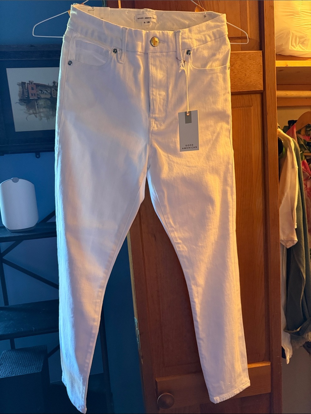 Good American White Crop Jeans with Silver Accent